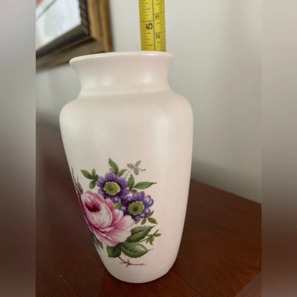 💚 Axe Vale Pottery Floral Small Vase Made in Devon England Pink interior - Picture 4 of 6